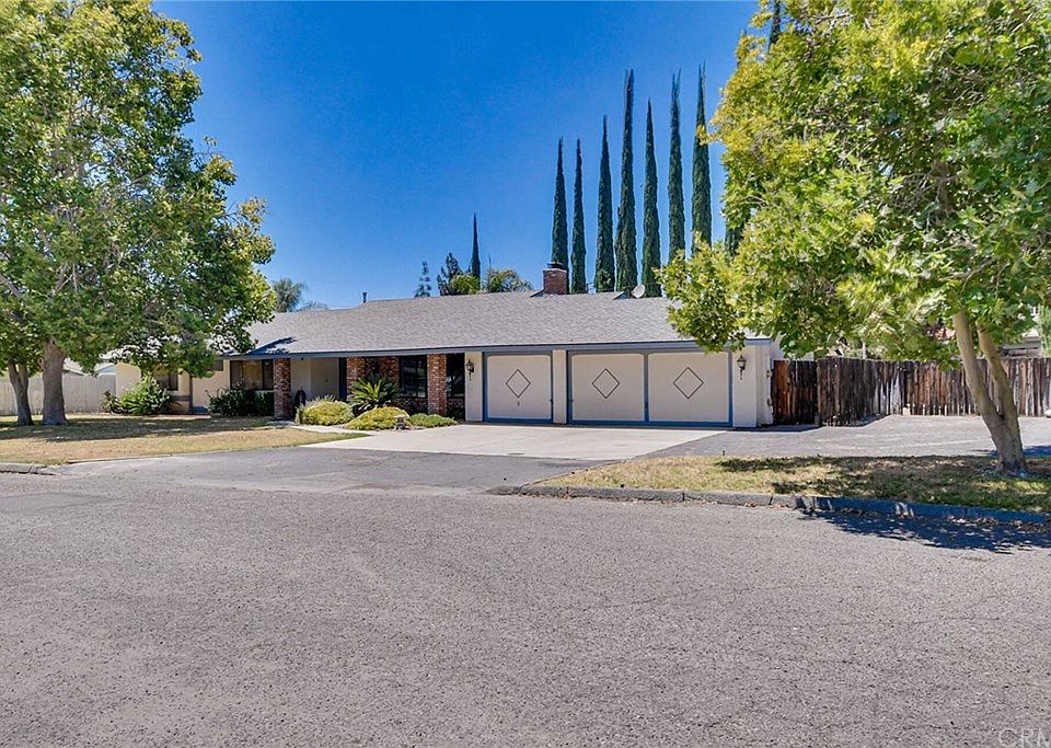 1st image of 41290 Peyton Pl