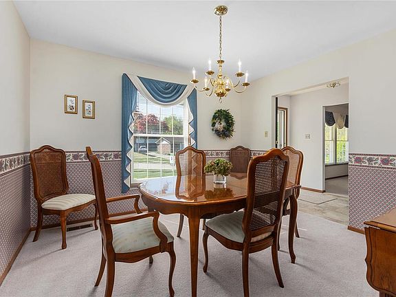 4th image of 11901 Beaverton Dr