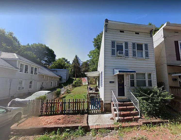 400 Furnace St — Photo 1