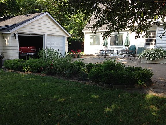 4th image of 400 S Roosevelt Dr