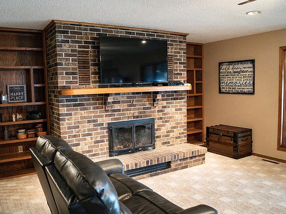 3rd image of 34924 320th St