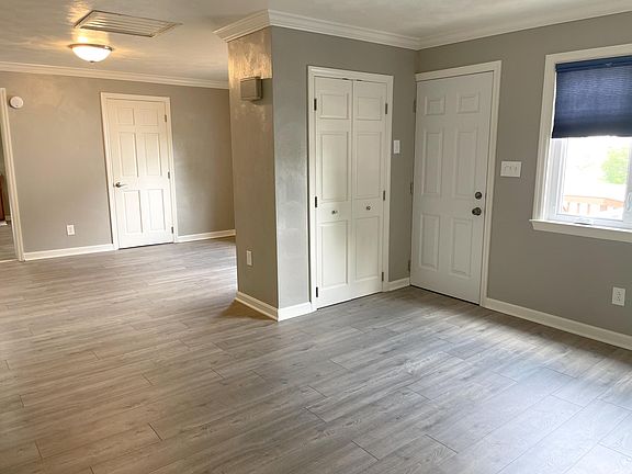 5th image of 903 California Ln