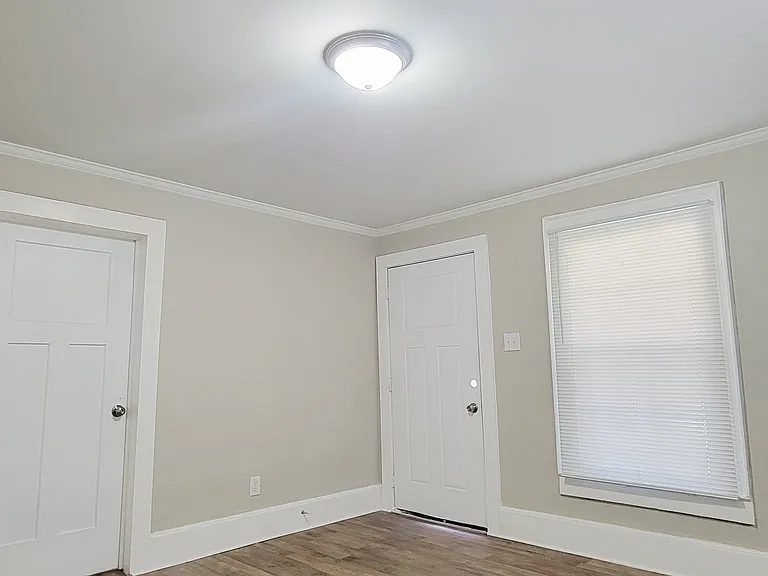 421 Carolina Ave — Photo 5
