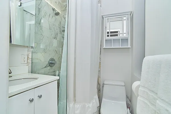 Rented by Keller Williams NYC | media 9