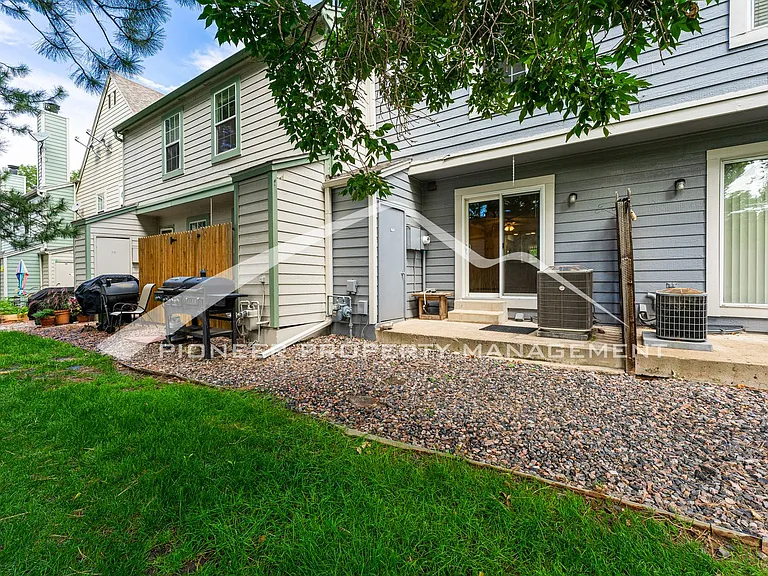 9742 W Cornell Pl — Photo 12