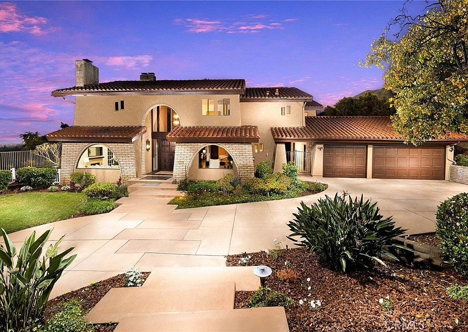 1st image of 755 Valle Vista Dr