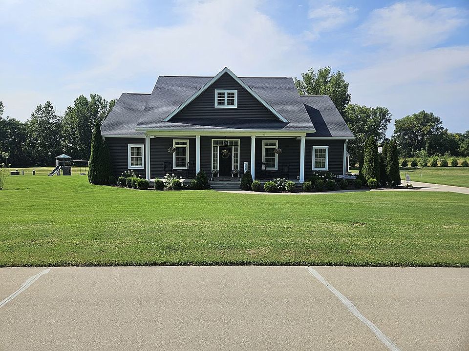 1st image of 203 Campbell Hill Dr