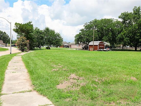 5th image of 2020 Livaccari Dr