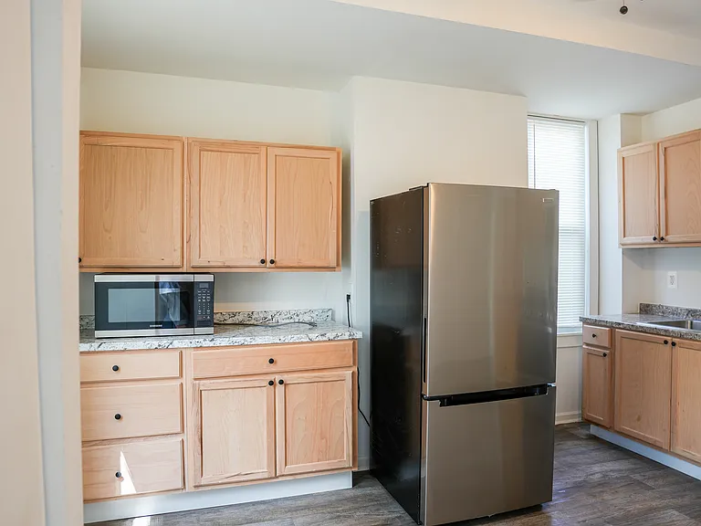 605 Cator Ave — Photo 17