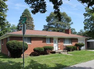 204 E Park St, Plainfield, IN 46168