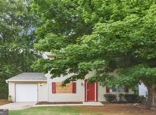 2193 Scarbrough Dr, Stone Mountain, GA 30088