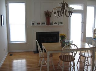 30 Honey Locust Ct, Lafayette Hill, PA 19444