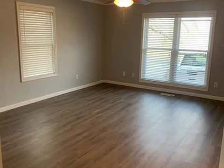 5766B Dodson Branch Rd #B — Photo 7