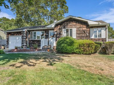 495 Renee Drive, Bayport, NY, 11705