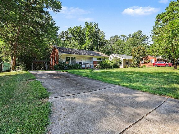 3rd image of 2462 Stevens Rd
