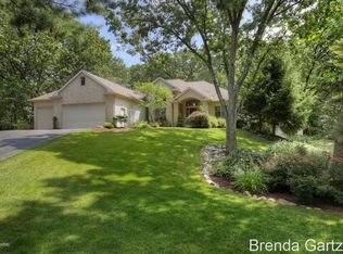 8436 Rocky Pines Dr NE, Rockford, MI 49341
