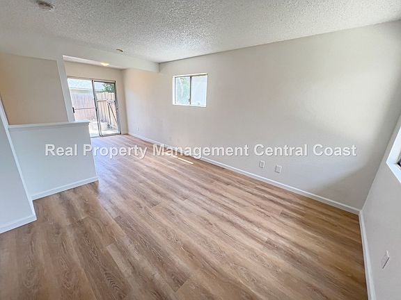 3rd image of 2261 Cienaga St APT A