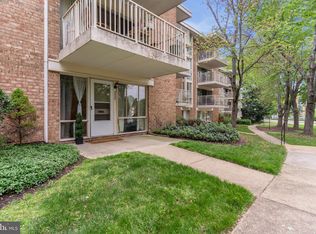 2523 Huntington Ave #25, Alexandria, VA 22303