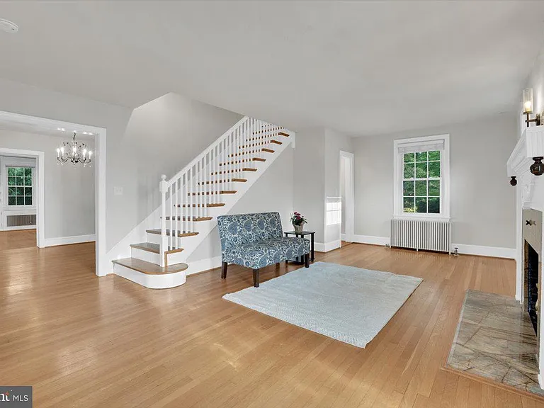 1903 Kirby Rd — Photo 4