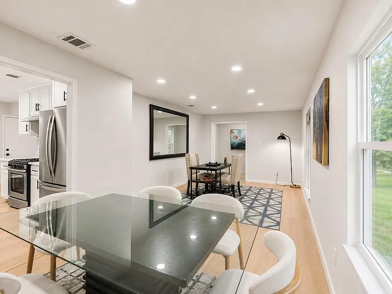 12703 Redfern Dr — Photo 12