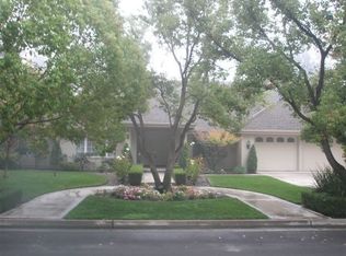 967 E Wimbledon Dr, Fresno, CA 93720