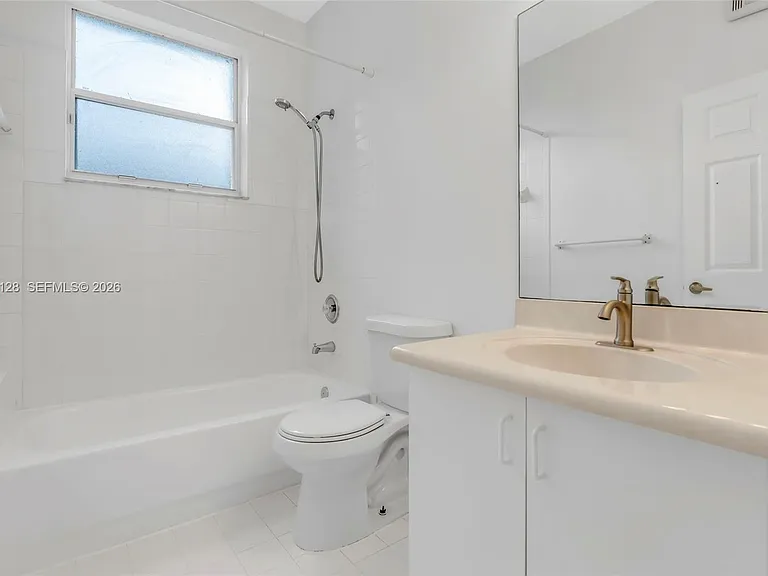 13092 NW 8th St #13092 — Photo 7