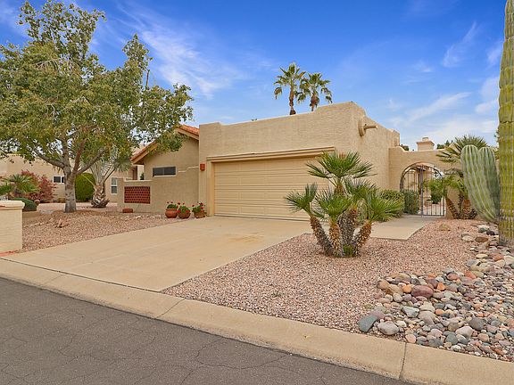 2nd image of 26605 S Boxwood Dr