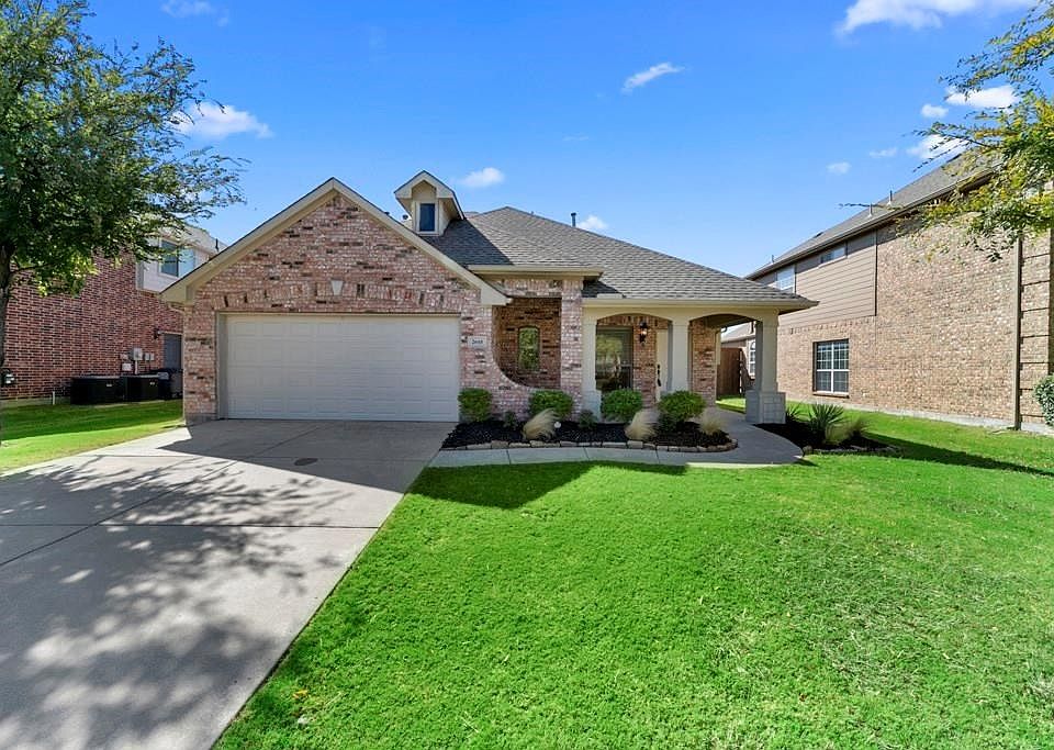 1st image of 2648 Deer Hollow Dr