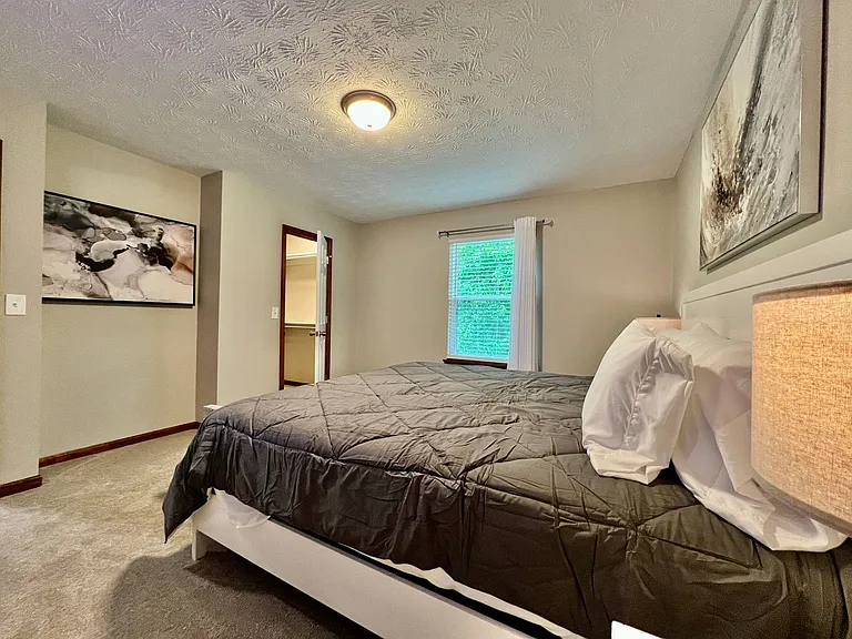 6429 Cincinnati Dayton Rd #B — Photo 19