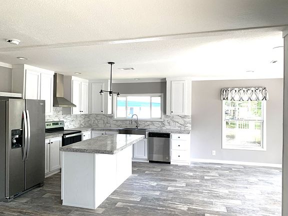 5th image of 147 Woodland Dr