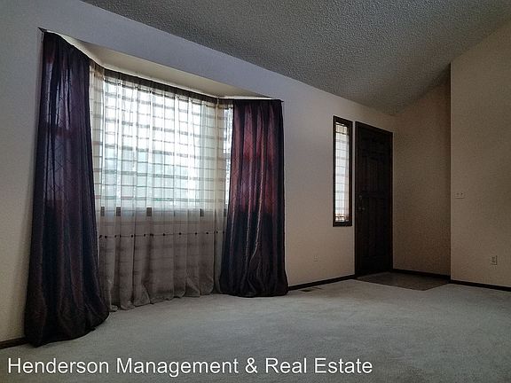 4th image of 1001 43rd Ave Unit 10