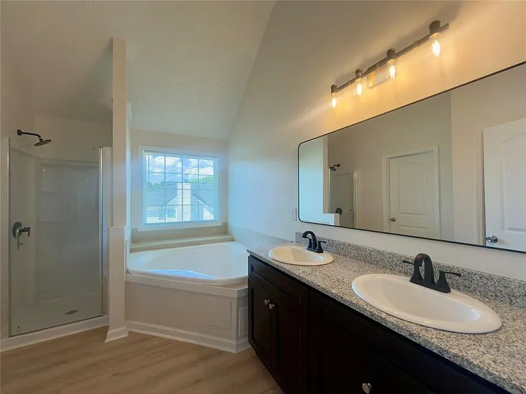 2770 Austin Ridge Dr — Photo 37