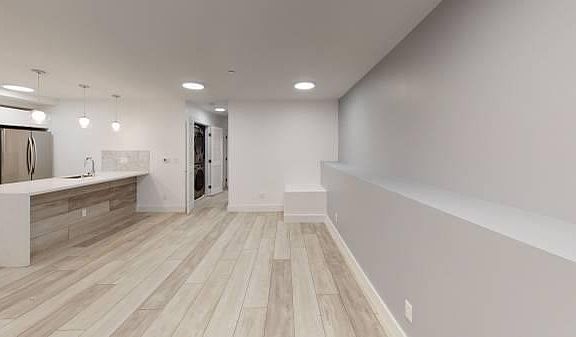 4th image of 2355 Scott St #16
