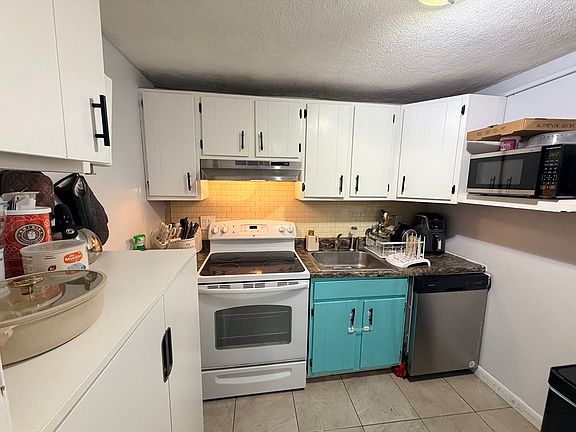 5th image of 261 Boston Post Rd E APT 3