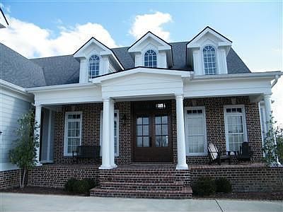 3rd image of 303 Golf Club Dr