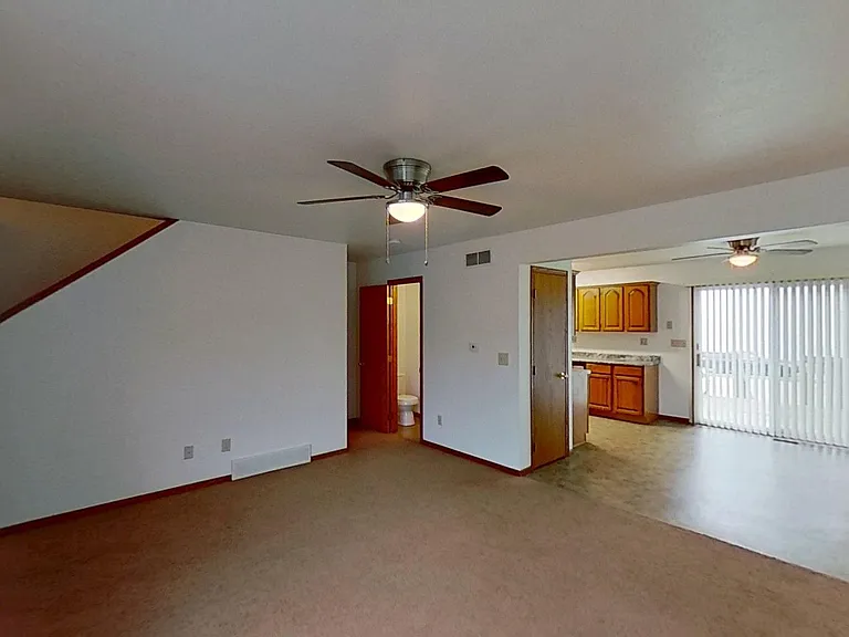 5101 Hickman Rd — Photo 8