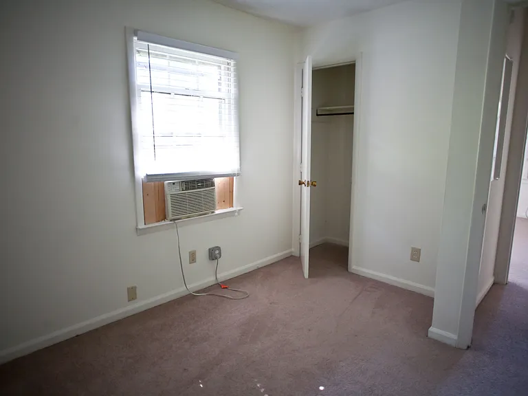 212-1B McCauley St — Photo 9