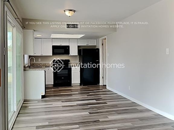 5th image of 11038 N 42nd Ave