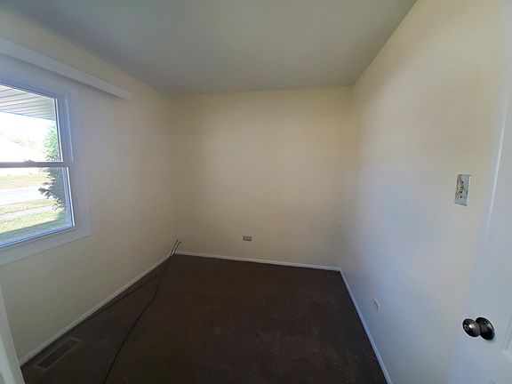 3rd image of 2850 226th Pl