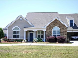 902 Quail Ridge Ln, Perry, GA 31069