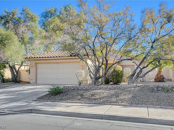 2nd image of 4306 Wickford Dr