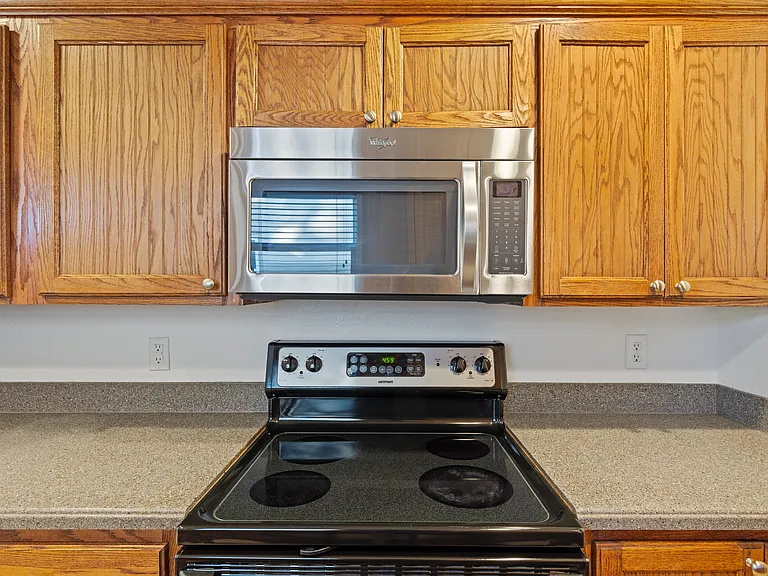 524 E Greenbriar Cir #524 — Photo 28