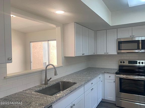 2nd image of 4672 E Camino De Oro