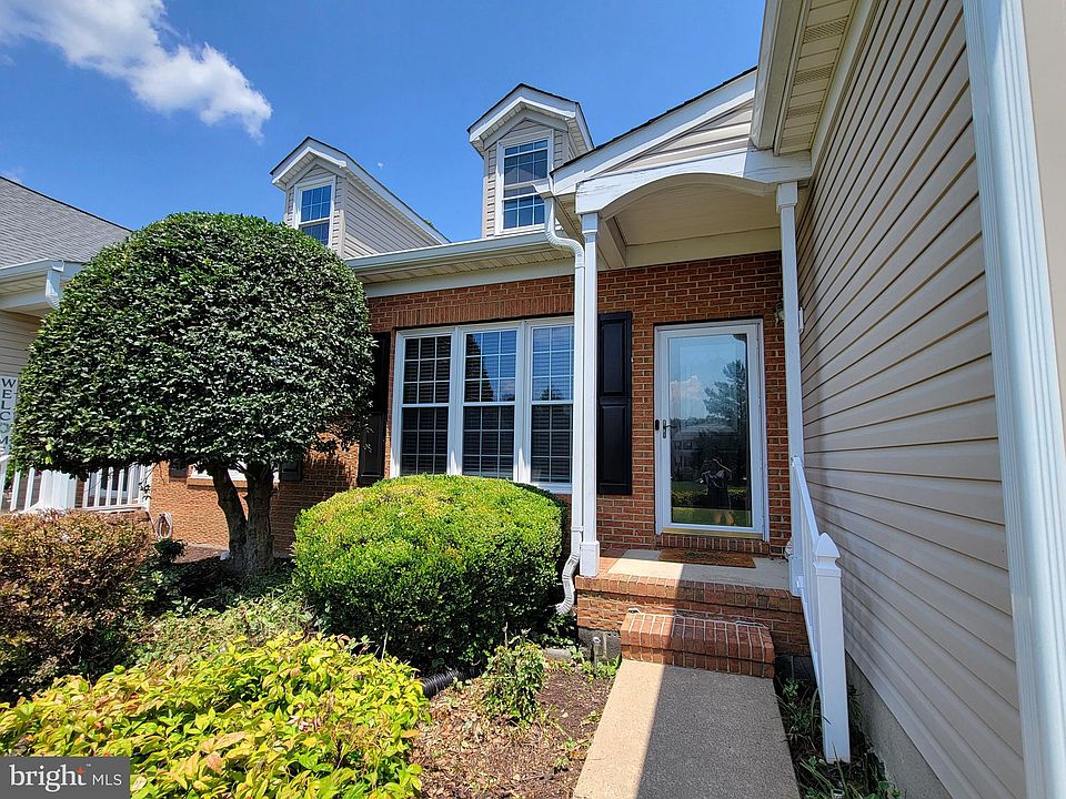 1st image of 4417 Turnberry Dr
