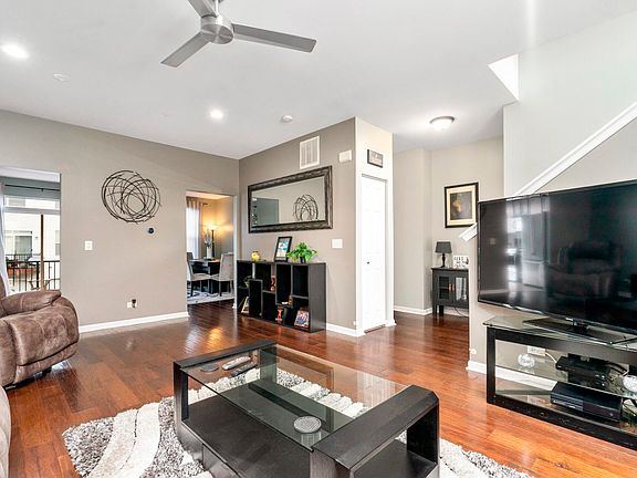 5th image of 833 Summit Creek Dr #833