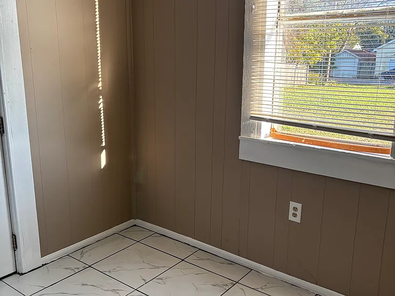 459 Maple Ave #459 — Photo 8