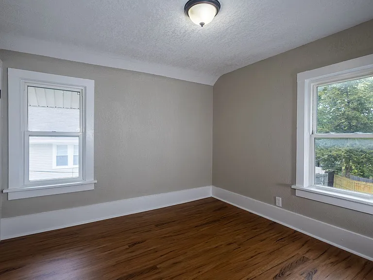 4234 Parker St — Photo 18