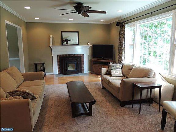 2nd image of 105 Westgate Dr