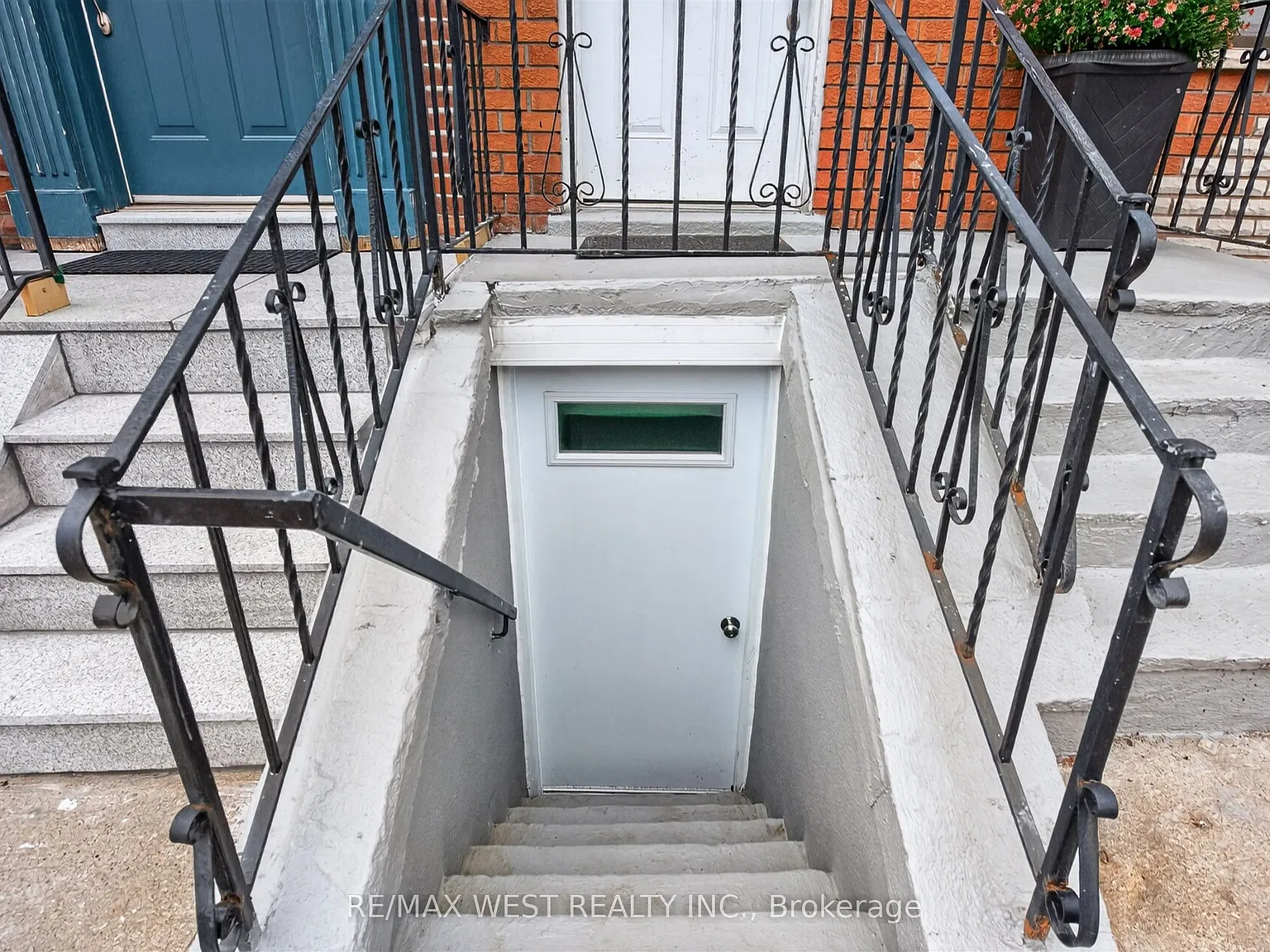 2 bed, $1,700 — Photo 4
