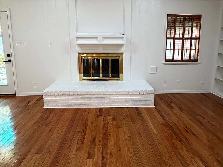 922 Hector Ave — Photo 7